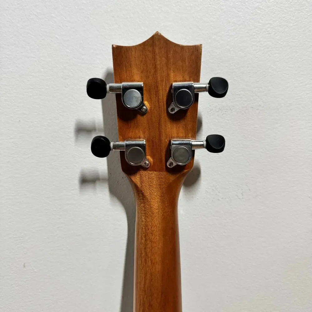 CME HRICANE Wooden UKULELE UK-23 w/ORIGINAL CME GIG BAG CASE & Extras Band Music